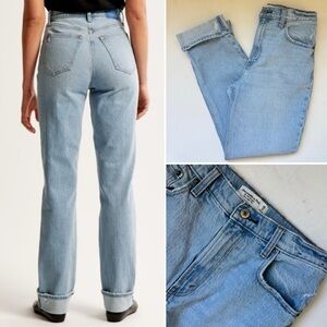 Abercrombie & Fitch The 90’s Ultra High Rise Curve Love Jeans